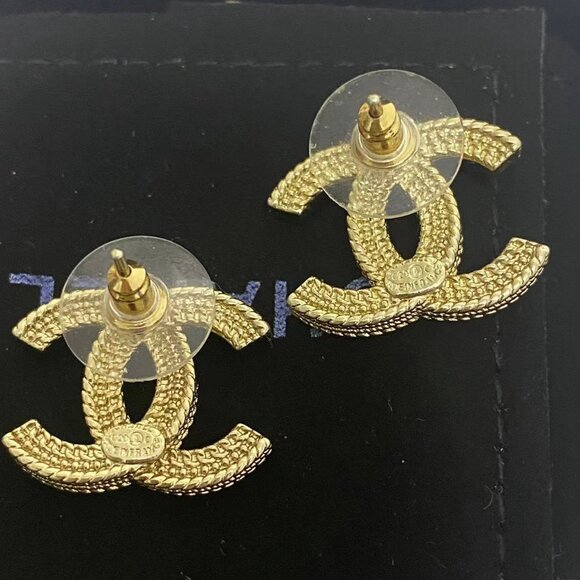 Large Chanel Earrings - Picture 6 of 7